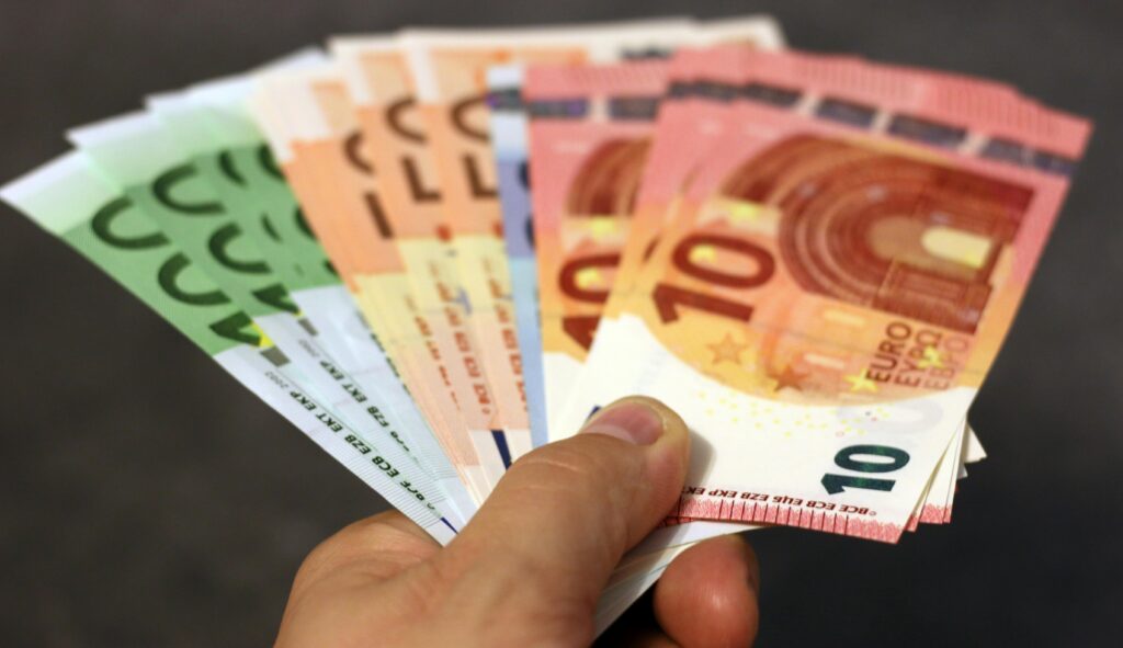 Peer-to-peer lending and crowdfunding: revolutionizing digital age finance